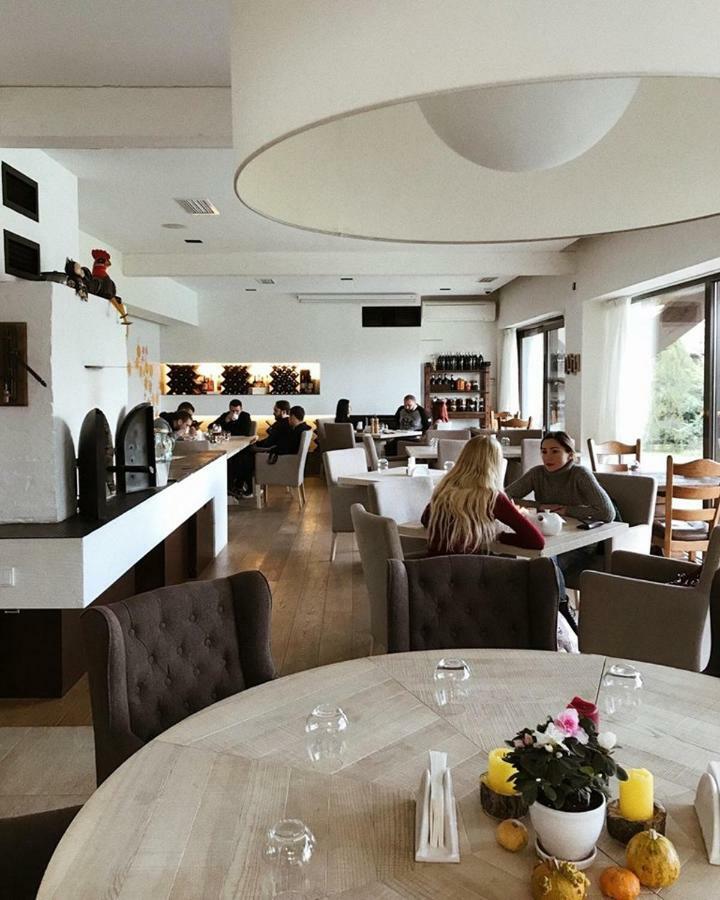 Gosteria Hata Podoprygora Obukhivka Exteriér fotografie
